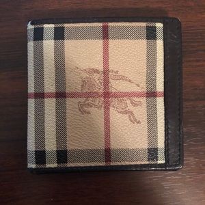 Burberry Men’s Leather Bifold Wallet